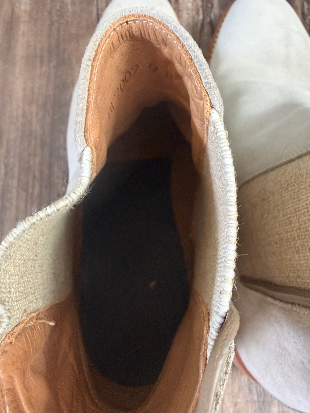 Lucchese Antonia Round Toe Pull on Booties Size 9B - Picture 9 of 11